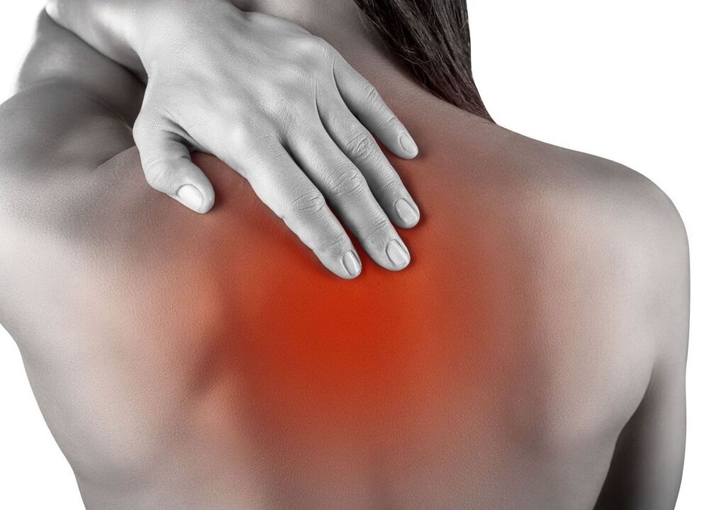 rugpijn met osteochondrose op de borst